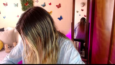 Jolie Mature online show from April 2026 10:10:01 PM