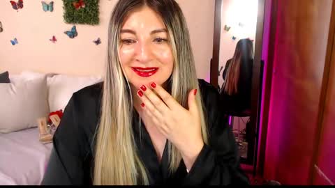 Jolie Mature online show from April 2026 10:03:02 PM