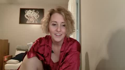 Snapshot of joliexx41 chatting on December 2024 07:25:02 PM Jolie online show from December 2024 07:25:02 PM
