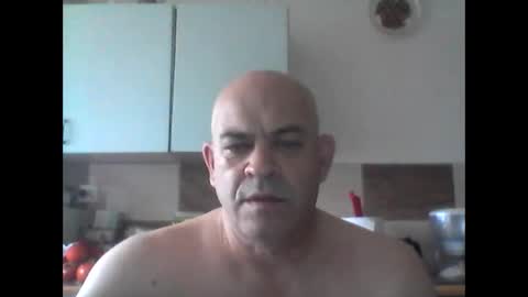 Snapshot of jolmasz30 chatting on April 2026 03:42:02 PM jolmasz30 online show from April 2026 03:42:02 PM