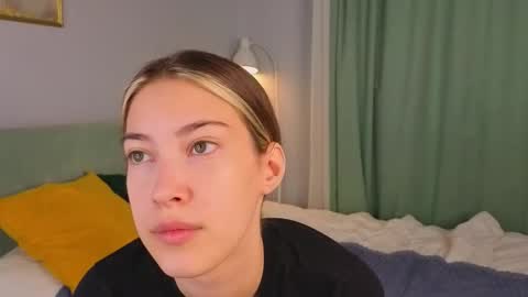 Snapshot of jolyndeb chatting on September 2025 11:21:01 AM Viola online show from September 2025 11:21:01 AM