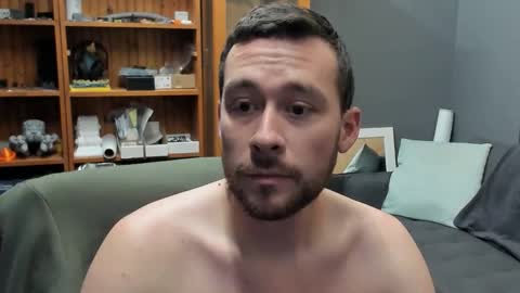 jonadams805 online show from December 2025 05:45:02 AM