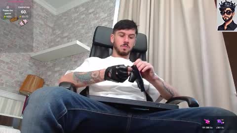 Snapshot of jonahshaw chatting on November 2025 05:42:01 AM JonahShaw online show from November 2025 05:42:01 AM