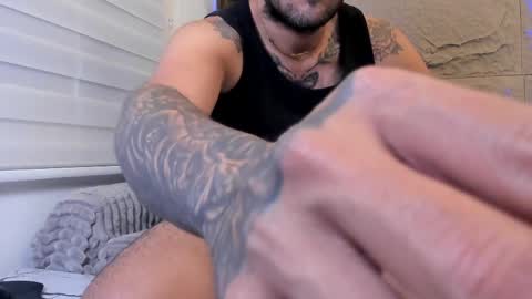 Snapshot of jonathan_rivers chatting on March 2026 08:35:02 PM Jonathan RiversNew online show from March 2026 08:35:02 PM