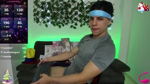 Instagram jonathanfit14 online show from December 2024 12:43:02 AM