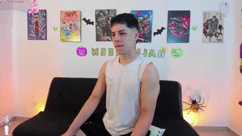 Instagram jonathanfit14 online show from October 2025 08:20:02 PM