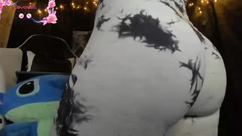 Snapshot of jonathanrwick chatting on February 2025 04:58:02 AM Janna online show from February 2025 04:58:02 AM