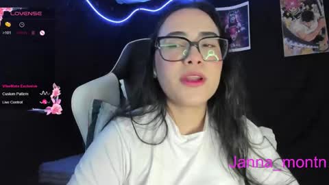 Snapshot of jonathanrwick chatting on October 2025 05:55:01 AM Janna online show from October 2025 05:55:01 AM