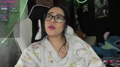 Snapshot of jonathanrwick chatting on April 2026 06:27:01 AM Janna online show from April 2026 06:27:01 AM