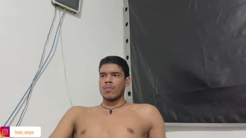 Snapshot of jonhsebastiann chatting on April 2026 06:05:02 AM John online show from April 2026 06:05:02 AM