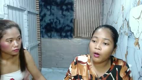 jonna2568 online show from November 2025 05:44:01 PM