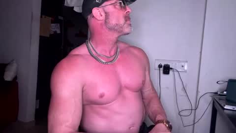 Jonny Cockfill online show from November 2025 10:08:02 PM