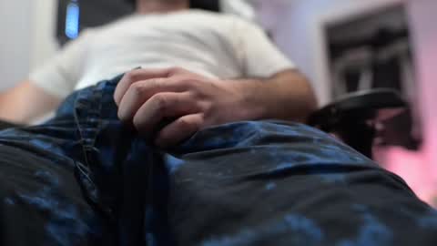 Jonny online show from November 2025 02:16:02 PM