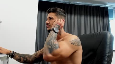 jonnyporn1 online show from February 2025 09:51:02 AM