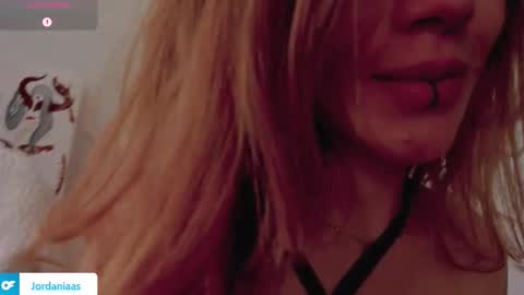 Snapshot of jordaniaa_ chatting on September 2025 05:40:02 PM Megan  OF Jordaniaas online show from September 2025 05:40:02 PM