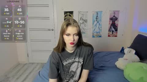 Mila online show from October 2025 02:53:01 AM