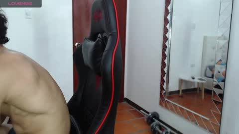 Snapshot of jose_rumbero91 chatting on February 2025 05:15:01 PM jose_rumbero91 online show from February 2025 05:15:01 PM