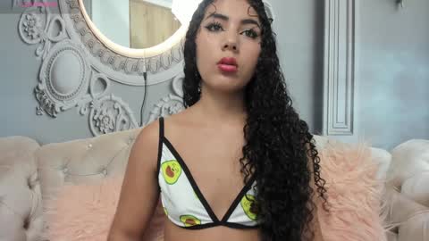 Snapshot of joselyn_sexy_ chatting on January 2025 07:04:02 PM Katalina online show from January 2025 07:04:02 PM