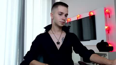 Snapshot of joseph__quinn chatting on April 2026 04:39:02 AM Master Joseph online show from April 2026 04:39:02 AM