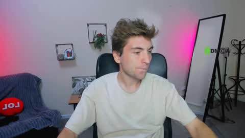 joseph_bear_ online show from September 2025 07:16:01 PM