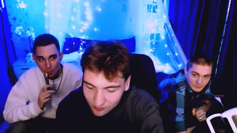 joseph_bear_ online show from December 2025 08:29:01 PM