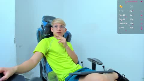 Snapshot of joseph_brown_ chatting on December 2024 04:17:01 PM JOSEPH BROWN online show from December 2024 04:17:01 PM