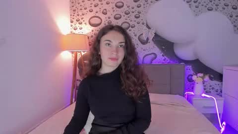 Snapshot of josephinerowe chatting on April 2026 12:24:01 PM Josephine online show from April 2026 12:24:01 PM