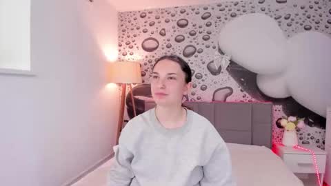 Snapshot of josephinerowe chatting on April 2026 12:21:01 PM Josephine online show from April 2026 12:21:01 PM