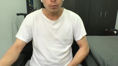 Snapshot of josheli chatting on February 2025 05:07:01 PM Nicolas online show from February 2025 05:07:01 PM