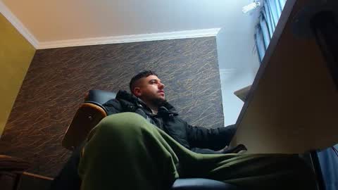 JoshKnight online show from December 2025 06:11:01 AM