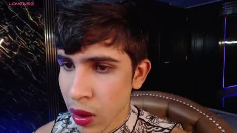 Snapshot of joshua_saenz_ chatting on April 2026 05:14:02 AM joshua_saenz_ online show from April 2026 05:14:02 AM