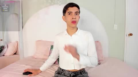 Joshua Sanz  online show from October 2025 03:34:01 AM