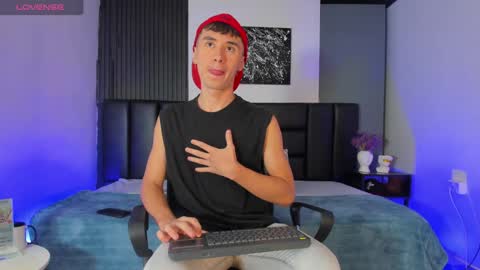 Jota Stivens online show from February 2025 11:44:02 AM