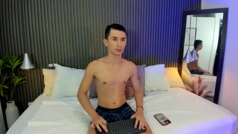 Jota Stivens online show from October 2025 10:47:01 AM