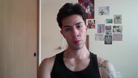 jotarojas1 online show from January 2025 07:07:01 PM