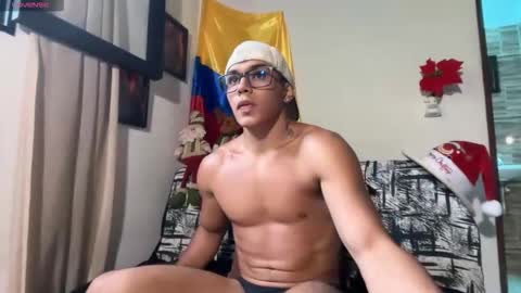 Im Jouliano online show from December 2025 09:21:02 PM