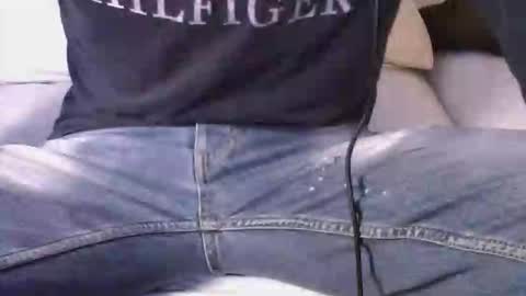 jovenduro84 online show from February 2026 07:19:01 AM