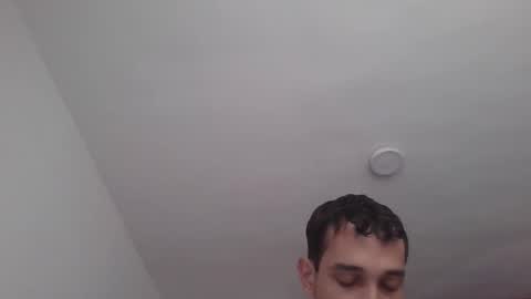 Snapshot of jovenvergonguapo09 chatting on March 2026 12:42:01 PM Van Helsing online show from March 2026 12:42:01 PM