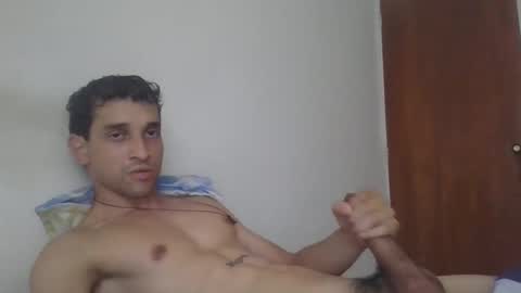 Snapshot of jovenvergonguapo09 chatting on April 2026 09:45:01 PM Van Helsing online show from April 2026 09:45:01 PM