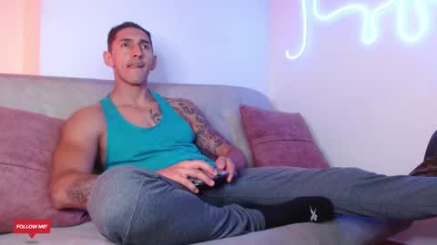 Snapshot of joy_lopezfit chatting on February 2025 02:48:02 PM JOYLOPEZFIT online show from February 2025 02:48:02 PM