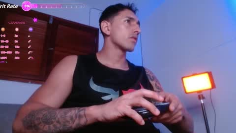 Snapshot of joy_lopezfit chatting on November 2025 01:54:02 PM JOYLOPEZFIT online show from November 2025 01:54:02 PM