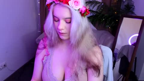 Snapshot of joyce_coy chatting on January 2025 01:22:01 PM Joyce online show from January 2025 01:22:01 PM