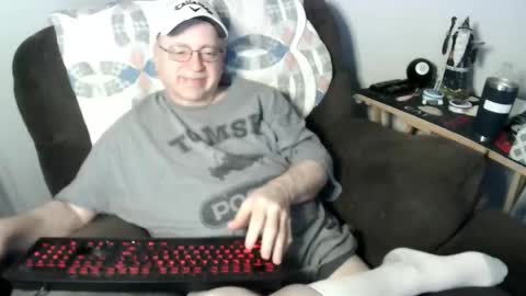 Snapshot of jpmel99 chatting on April 2026 11:42:01 PM jpmel99 online show from April 2026 11:42:01 PM