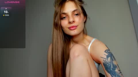 Julia and Julia online show from January 2025 06:08:02 PM