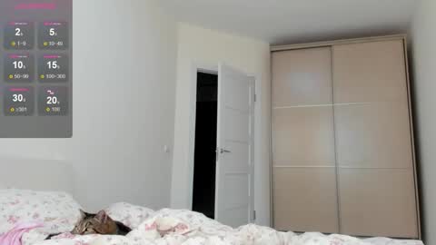 Julia and Julia online show from October 2025 09:23:01 AM