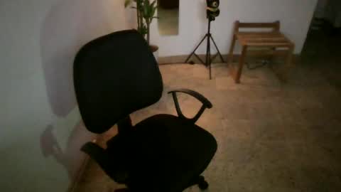 Snapshot of juan235665 chatting on June 2026 12:49:01 AM juan235665 online show from June 2026 12:49:01 AM
