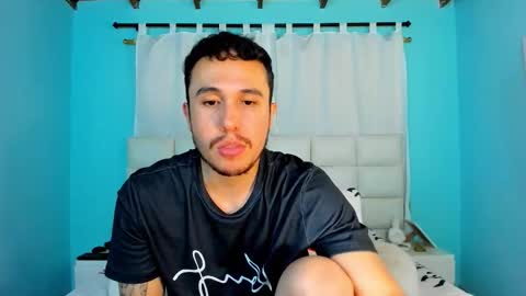 Juan online show from November 2025 01:16:02 AM