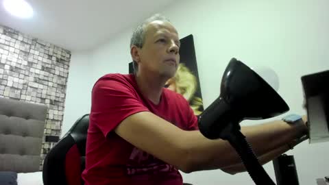 JUAN  online show from March 2026 11:26:02 AM