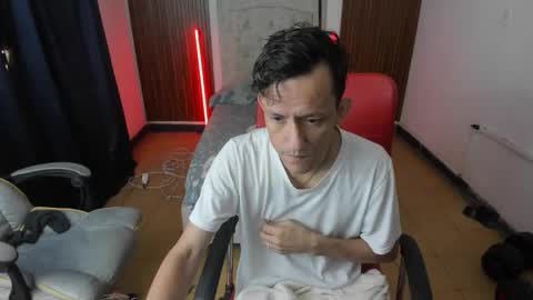 Snapshot of juan_and_luke chatting on March 2026 08:52:01 AM juan_and_luke online show from March 2026 08:52:01 AM