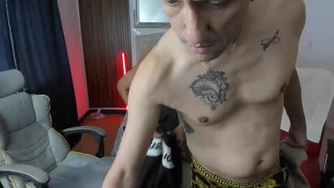 Snapshot of juan_and_luke chatting on March 2026 06:55:01 PM juan_and_luke online show from March 2026 06:55:01 PM